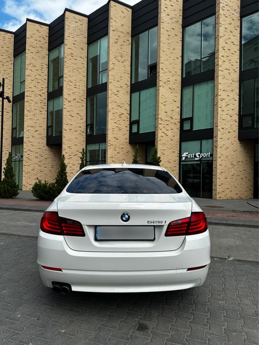 BMW F10 528i 2013