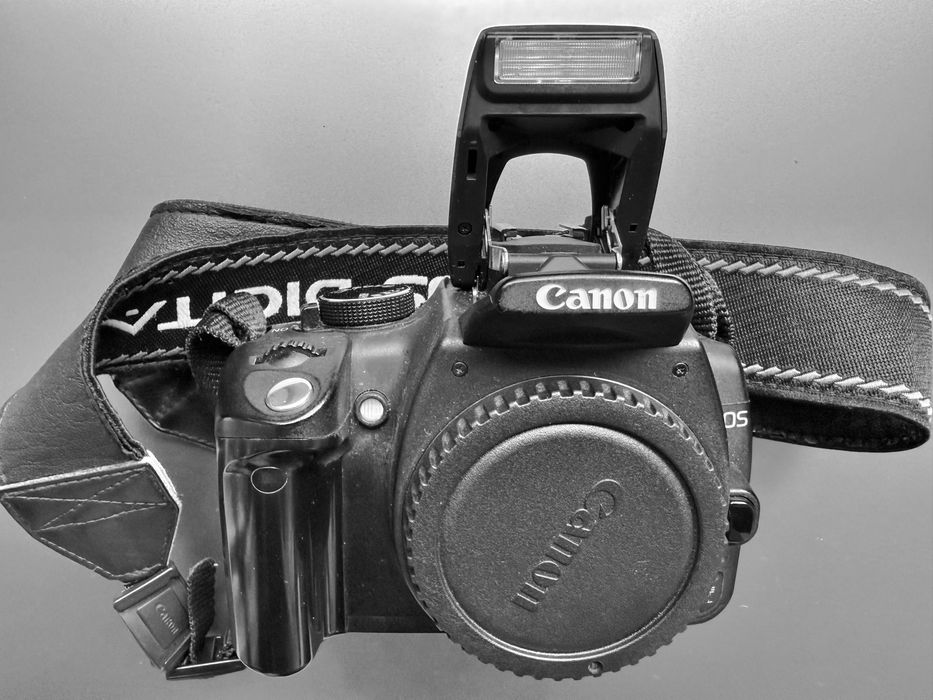 Lustrzanka Canon 350D Digital - Body, bez obiektywu.