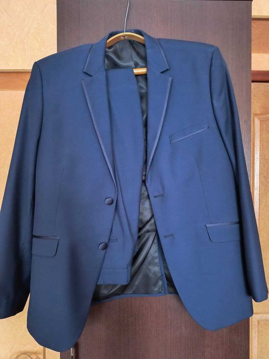 Костюм класический, темно-синий, размер 52