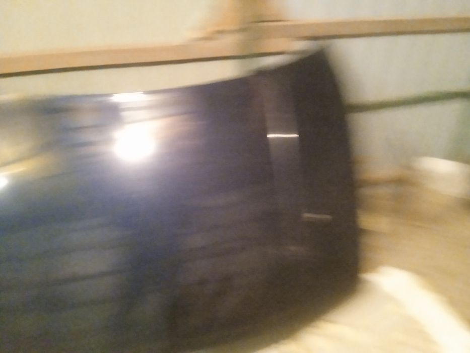 Продам капот гольф 4 темно синє