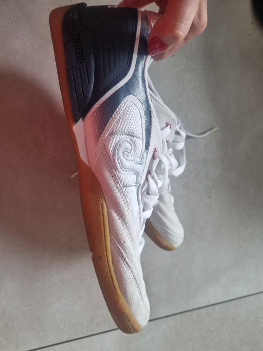 Adidasy futbol professional 46Na