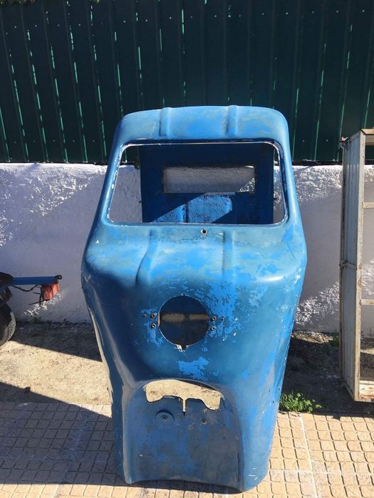 Tricarro são 3 para restauro e várias peças extra