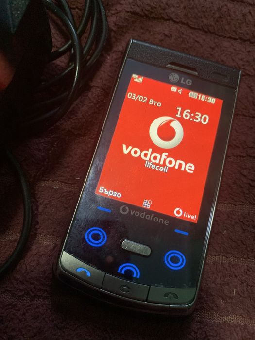 Телефон LG kF750 в колекцію