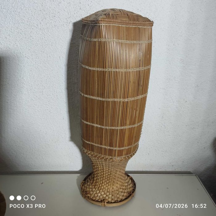 Cesto artesanal Angolano