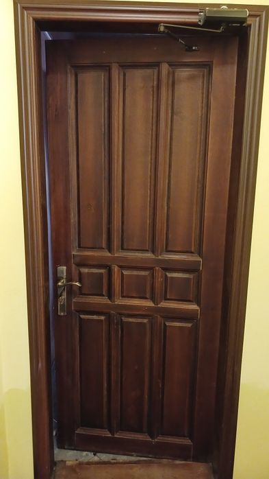 Двері міжкімнатні дубові