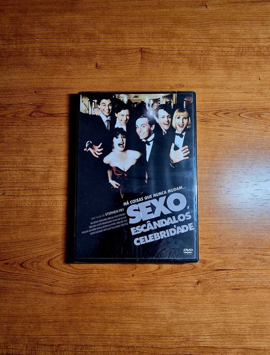 SEXO, ESCÂNDALOS e CELEBRIDADE (Stephen Campbell Moore) NOVO/Selado
