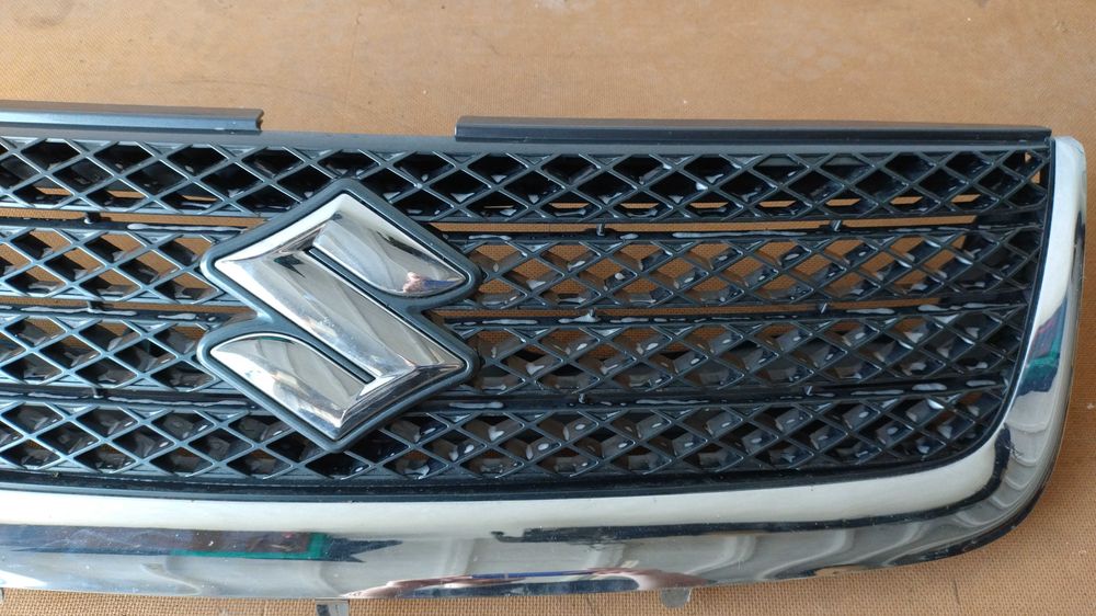Atrapa Chłodnicy Grill Suzuki Grand Vitara II Lift 2008-12