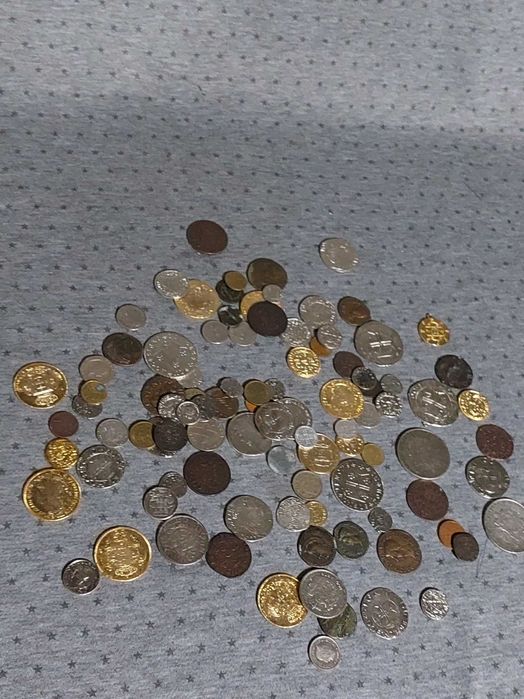 Lote de réplicas  republica e monarquia