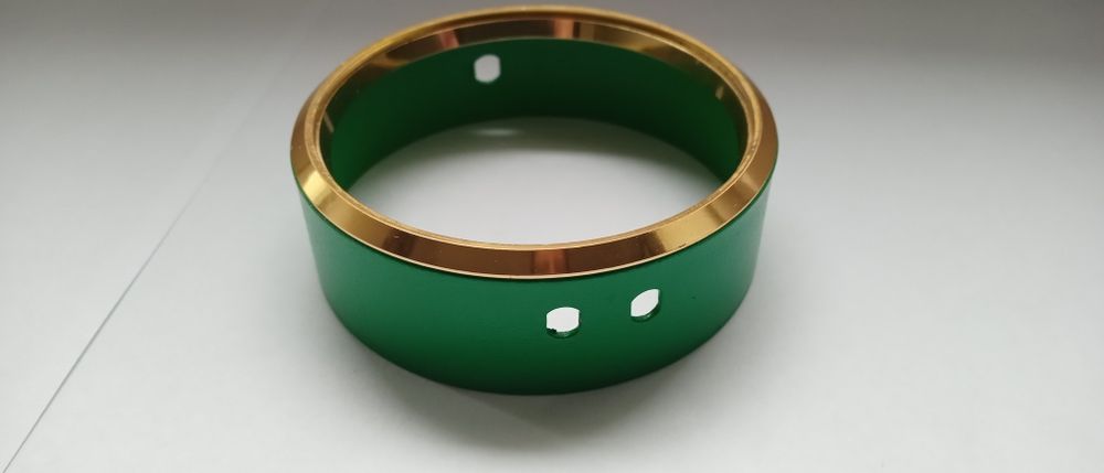 Obudowa - korpus do budzika ,,SLAVA'' - kolor zielony - stan bdb (3)