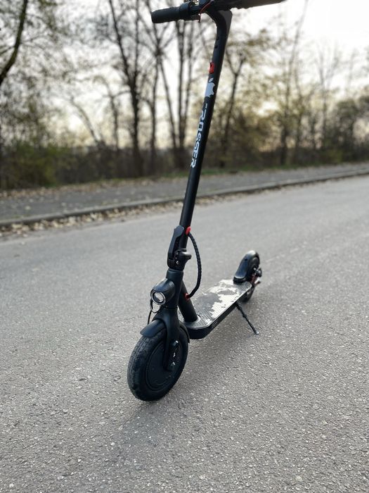 Електросамокат. Crosser e9