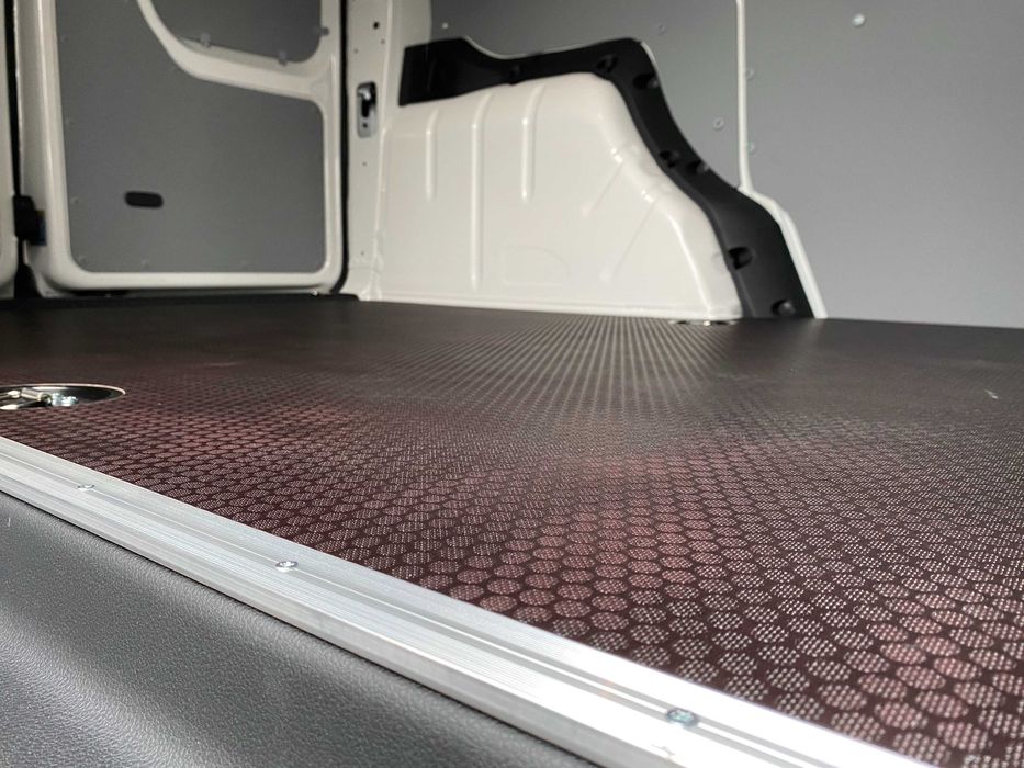 Zabudowa Busa Renault Trafic Opel Vivaro Nissan NV300 L1H1 | Podłoga 9mm Brąz | Dostawa Gratis