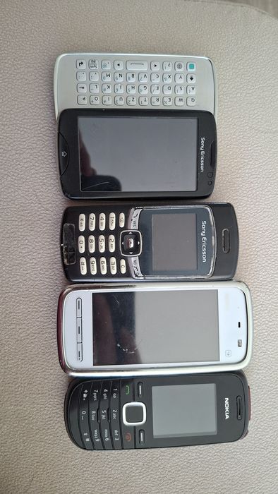 Zestaw telefonów Sony Ericsson Nokia