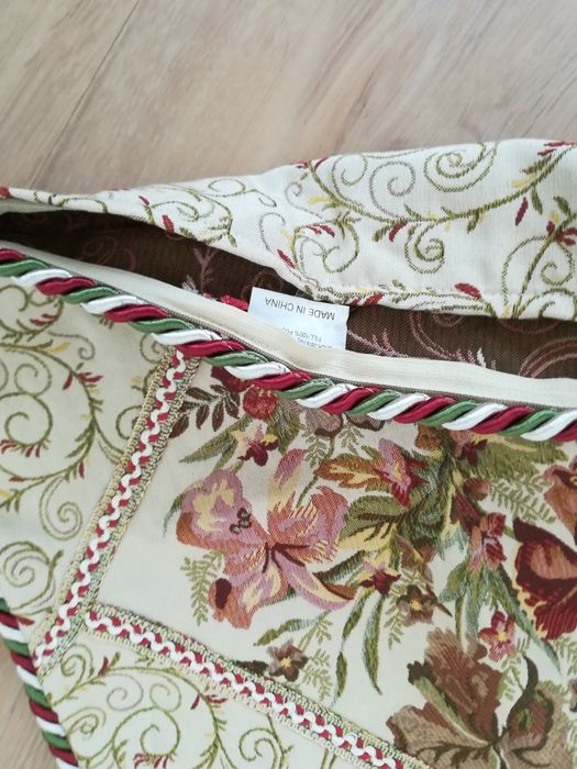 Fronha quadrada motivos florais