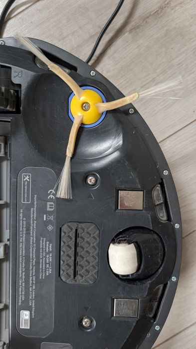 iRobot Roomba model 696