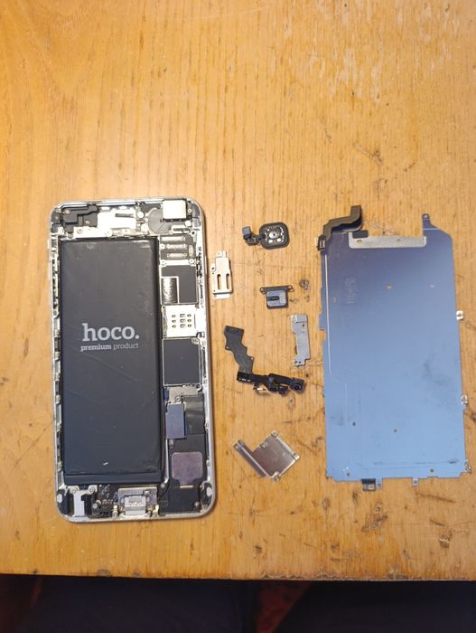 Запчастини на iPhone 6s
