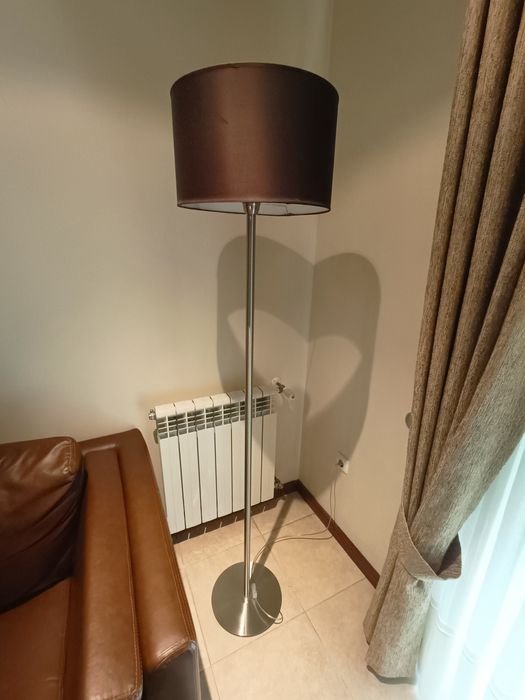 Candeeiro de pé - sala