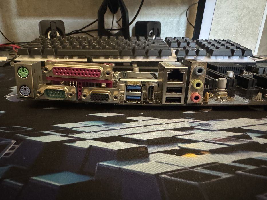 Материнская плата для пк Asrock H81Pro ATX LGA1150 БУ