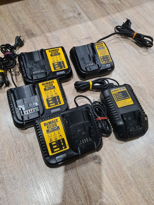 Зарядний пристрій DeWalt dcb 100 107 112 113 115 106: 640 грн ...