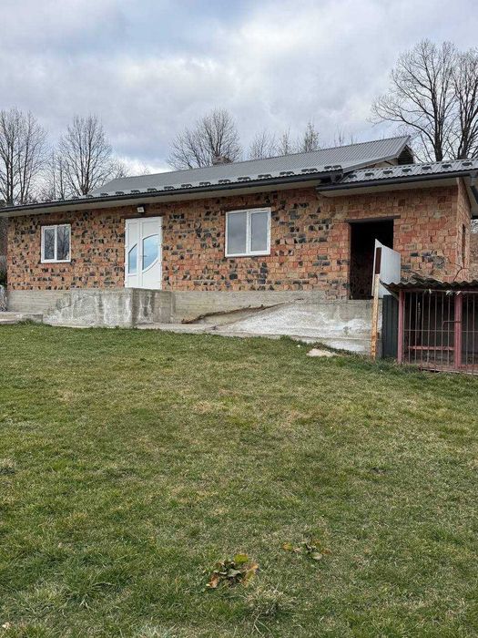 Продається господарство в селі Нижні Станівці