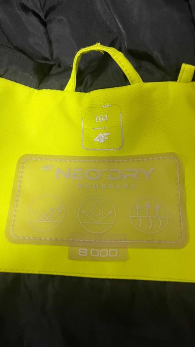Narciarska kurtka rozmiar 164