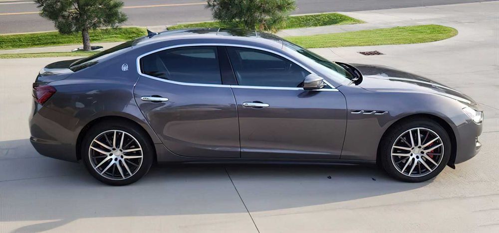 Maserati Ghibli      2019