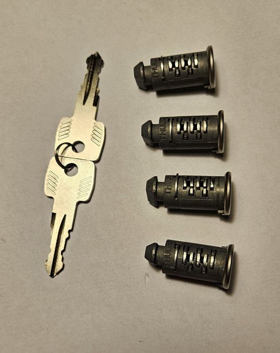 Zestaw zamków Thule One Key System 4-Pack
