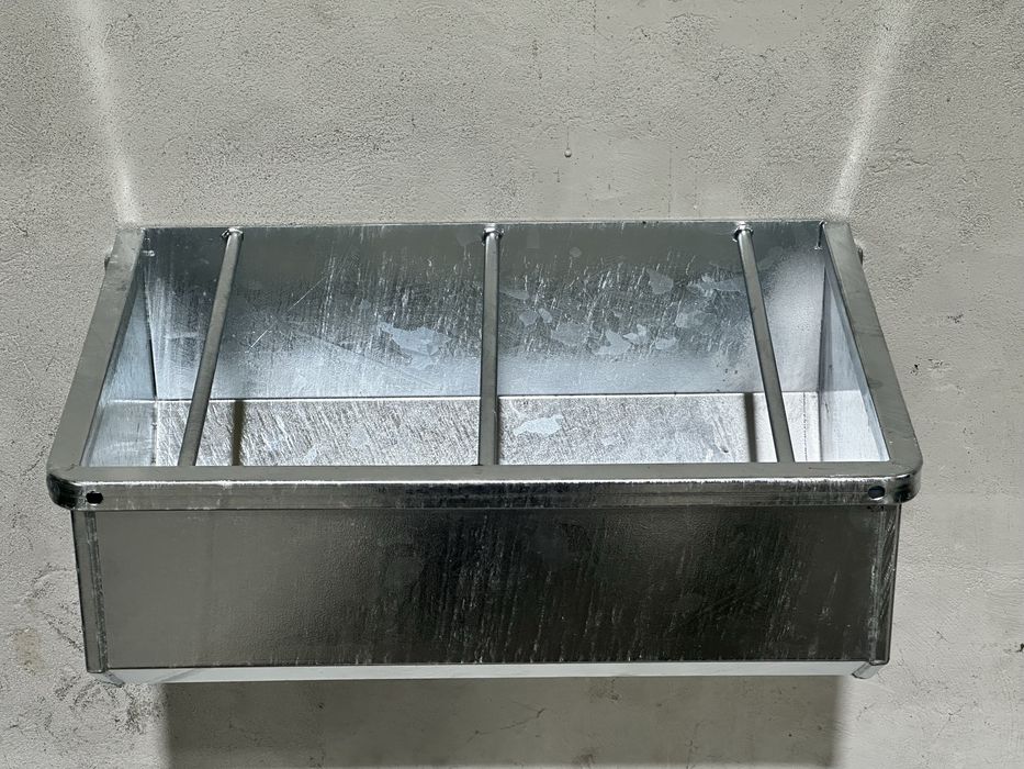 Karmidło dla konia bydła żłób dla konia ocynk ogniowy