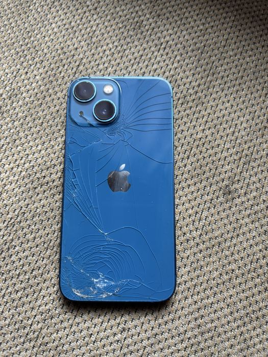 Iphone 13 mini ..