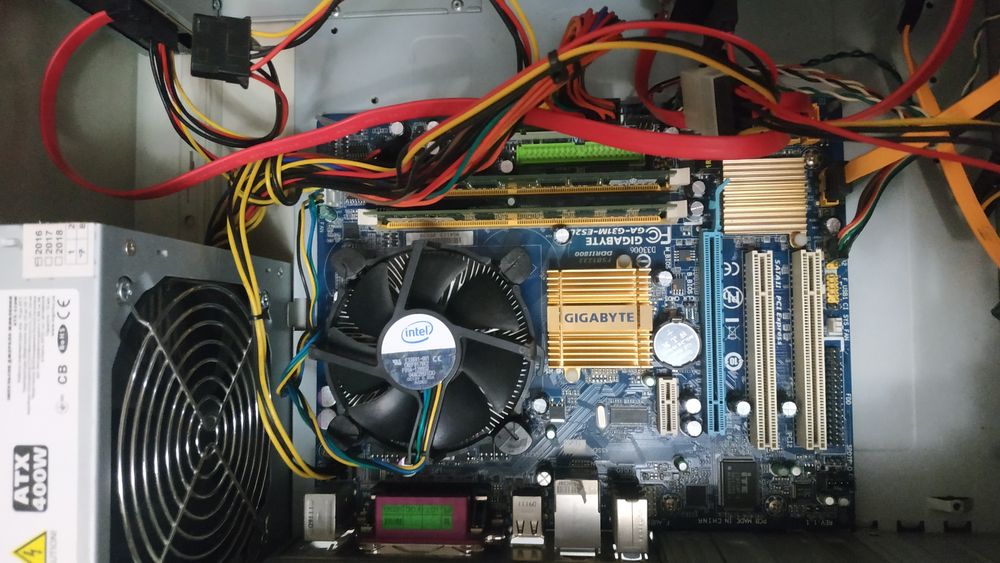Системний блок ПК Gigabyte + Intel Core 2 DUO + RAM 4Gb + БЖ ATX- 400W