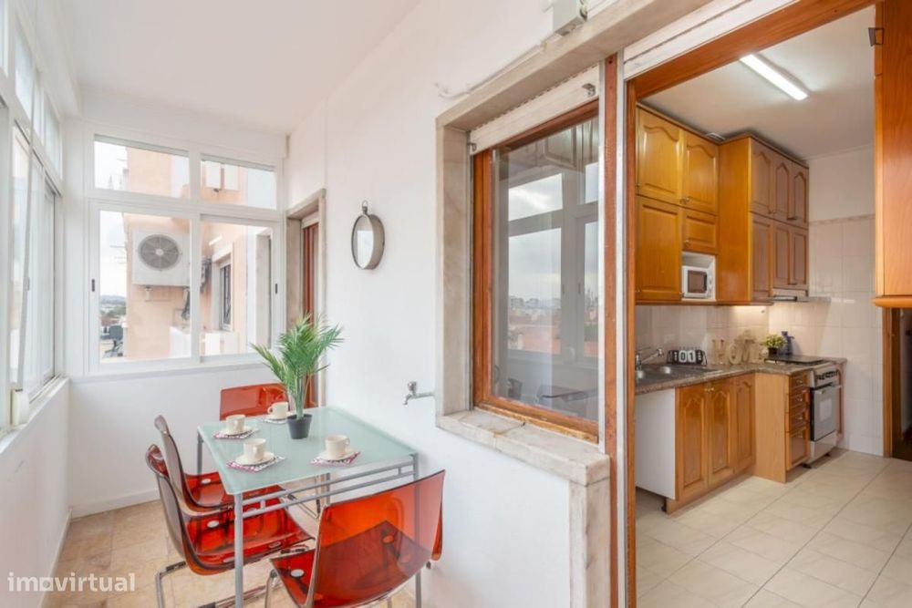 Apartamento com 4 quartos - localizado em Alvalade Lisbon