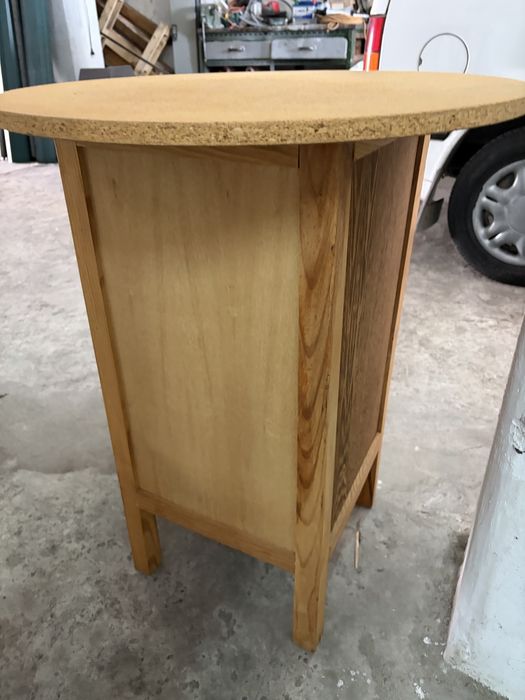 Mesa de Apoio em Madeira com 4 Gavetas