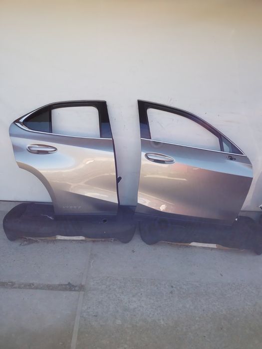 Двері праві на Lexus UX Лексус ЮХ 19-23 року