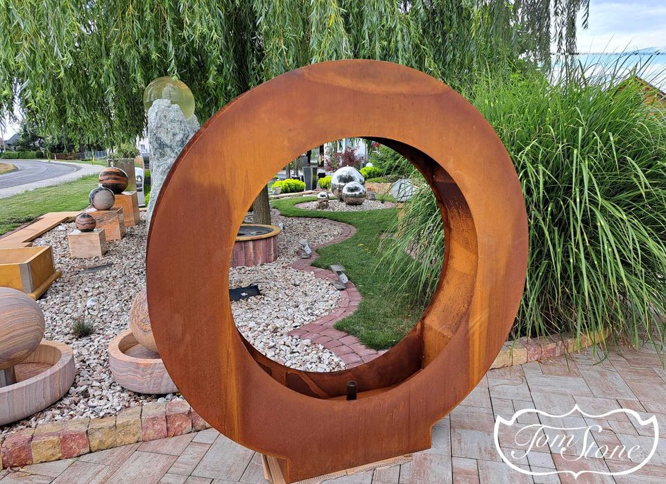 FONTANNA OGRODOWA ze stali CORTEN, PIERŚCIEŃ śr. 200 cm. Fontanny