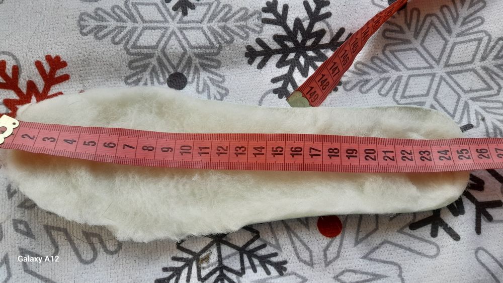 Кроссовки женские 24.5