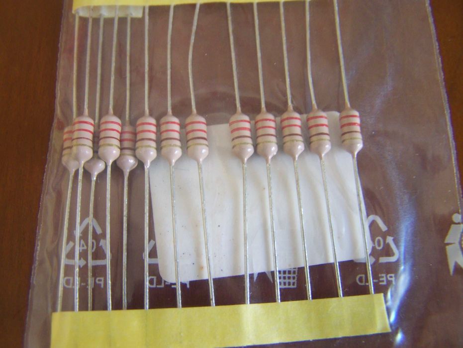 33 Bobine axial de 220 uH