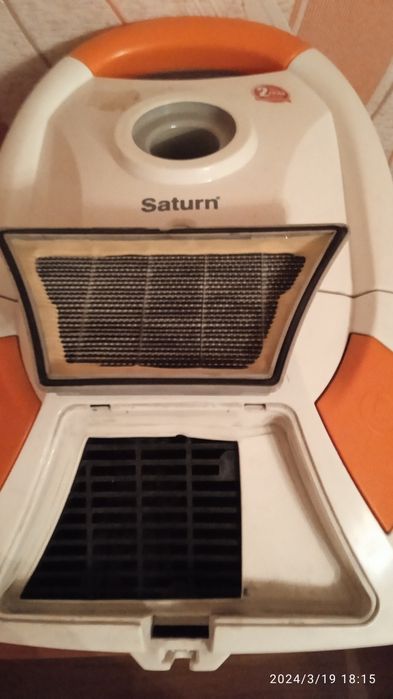 Пилосос Saturn 1800W на запчастини