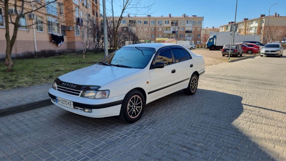 Toyota Carina E