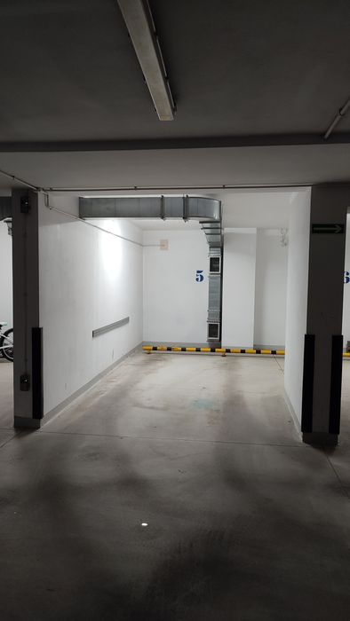 Miejsce postojowe w garażu podziemnym os. Projektant ul. Baligrodzka 2