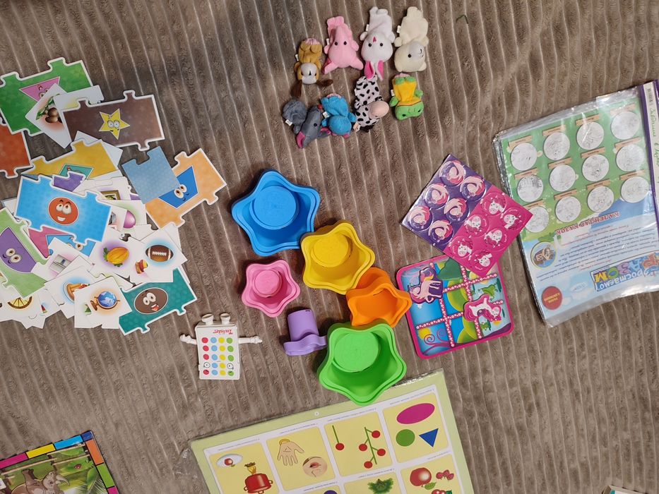 Детские игрушки, детские игры, пасочки, для развития речи.
