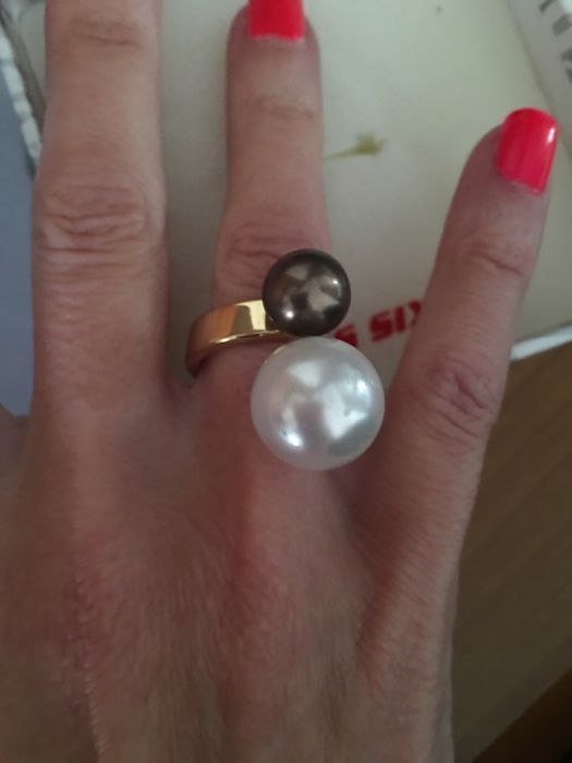 Anel Miss Sixty  e colar novos e originais