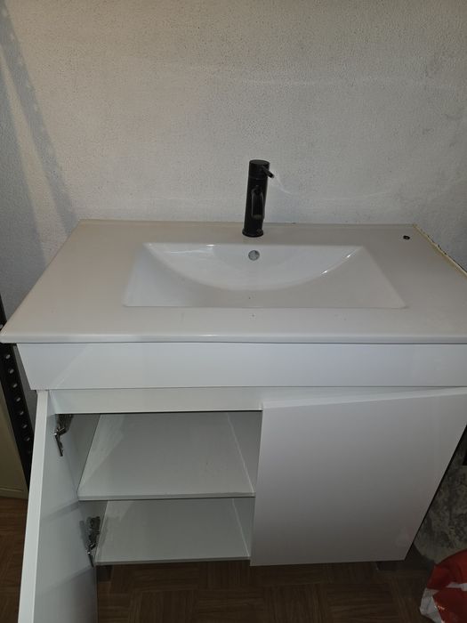Movel WC 80 cm + lavatório + torneira