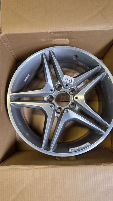 Felga aluminiowa OE Mercedes A1764010100 AMG 5x112 7,5jx18 ET42,5