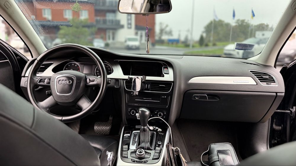 audi a4 b8 гарний стан
