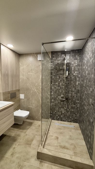 Подобово. Центр. ЖК Домбровський.