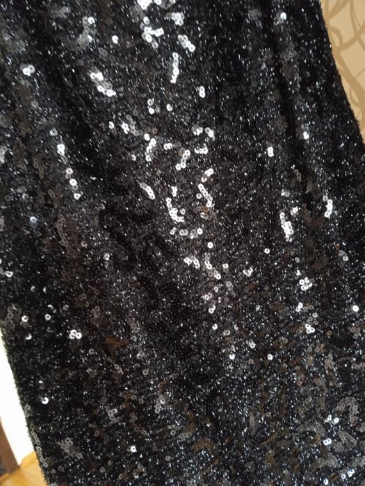 Продам сукню з паєток