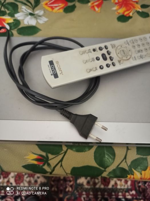 Продам двд проигрыватель sony