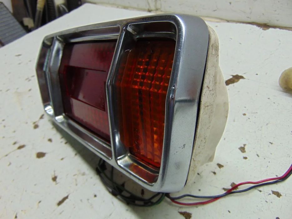 Datsun 1200 farolim " nova de stock antigo