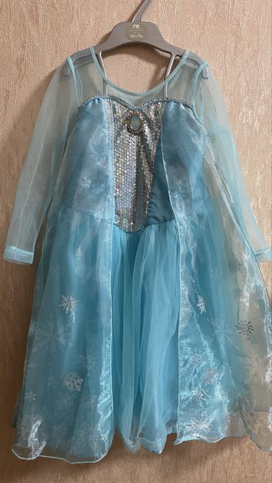 Продам образ Ельзи, зріст 110/116, корона та паличка