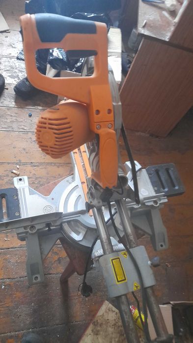 Sprzedam piłę ukośnice