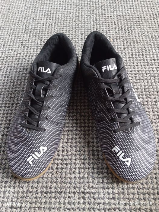 Buty męskie sportowe halówki piłkarskie marki Fila r. 41
